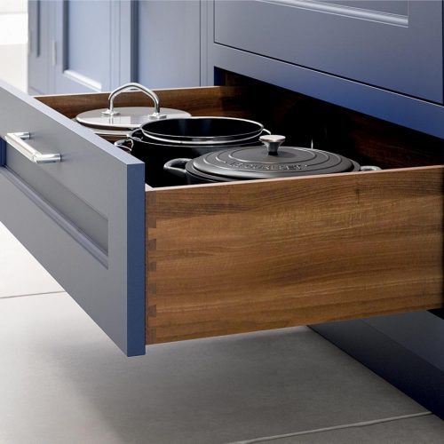 Leven Smooth Painted, October Night & Mussel Cameo Caledonia Traditional Shaker Style Kitchen
